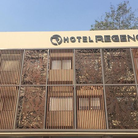 Hotel Regency Surat Dış mekan fotoğraf